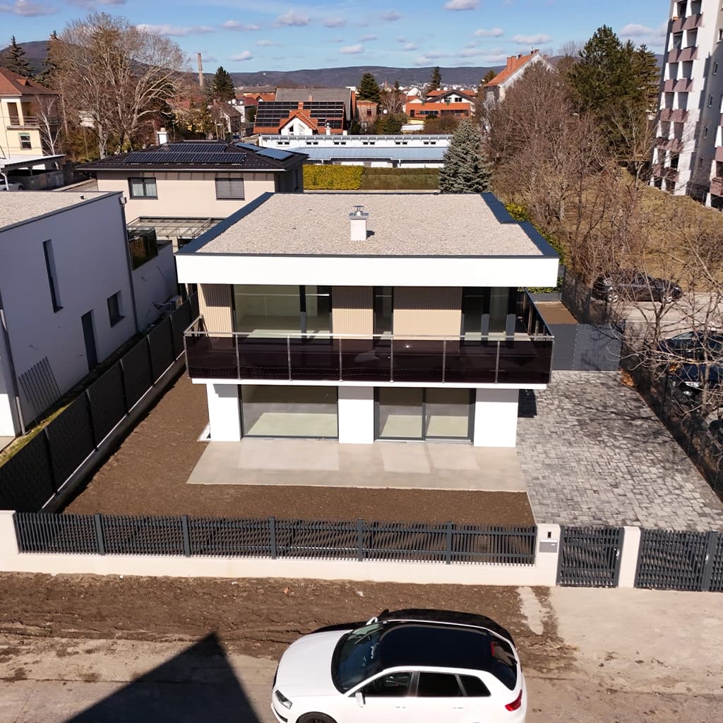 Neubau Hero